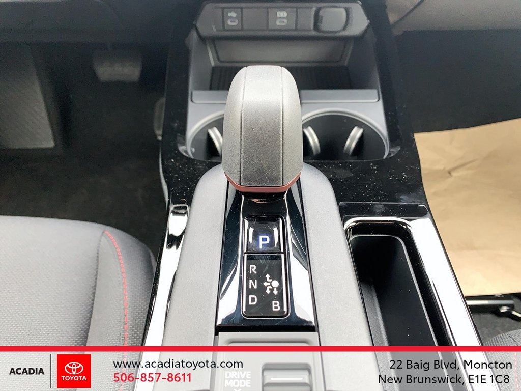 2025 Toyota Prius Plug-in Hybrid SE in Moncton, New Brunswick - 15 - w1024h768px