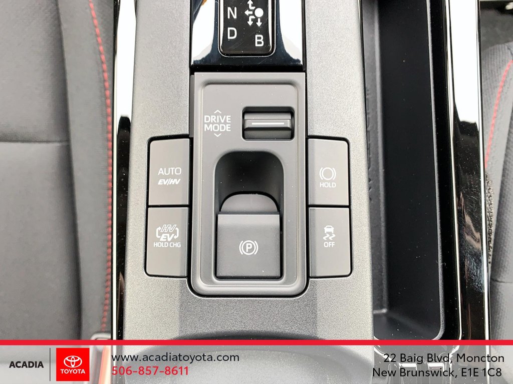 2025 Toyota Prius Plug-in Hybrid SE in Moncton, New Brunswick - 16 - w1024h768px