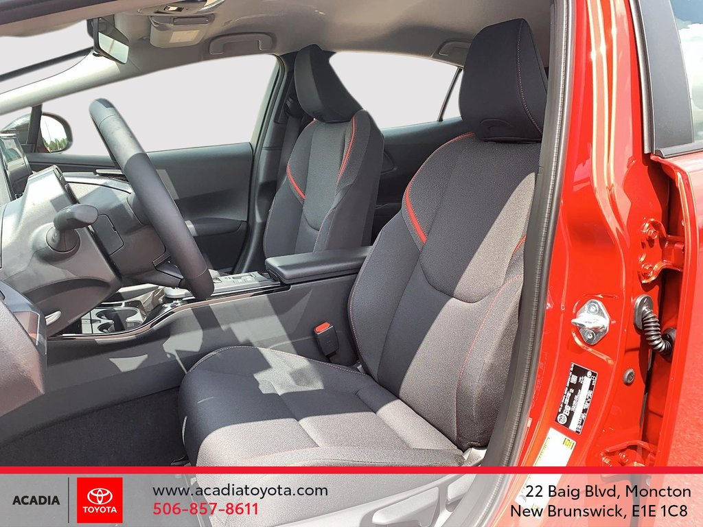 2025 Toyota Prius Plug-in Hybrid SE in Moncton, New Brunswick - 9 - w1024h768px