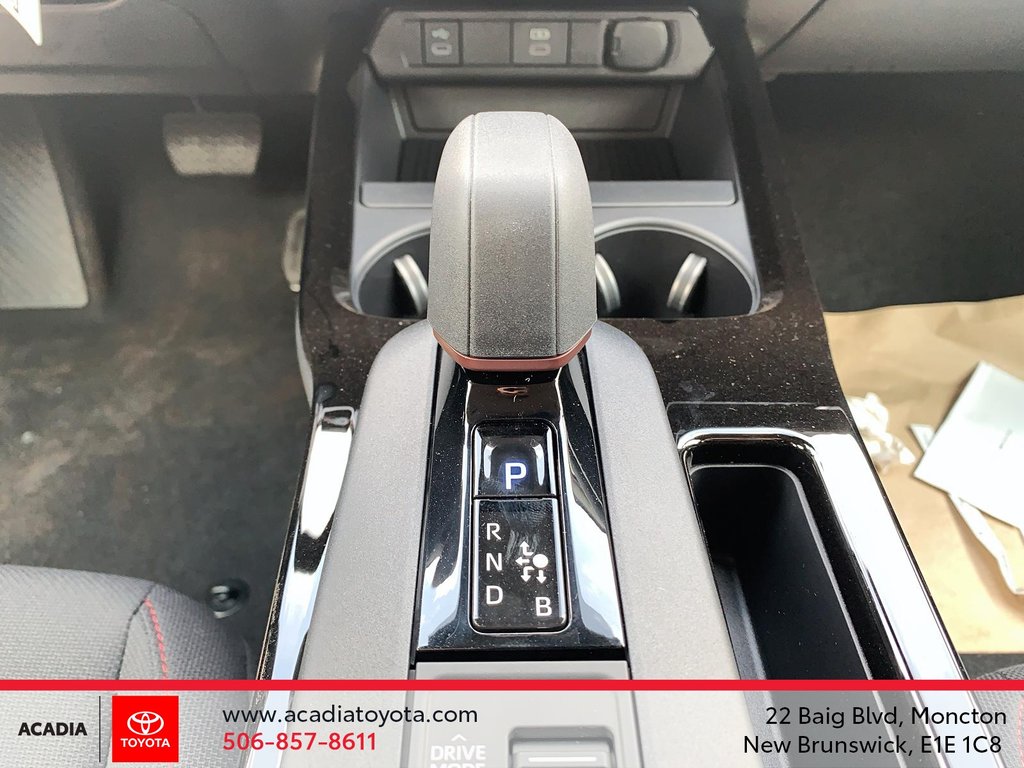 2025 Toyota Prius Plug-in Hybrid SE in Moncton, New Brunswick - 15 - w1024h768px