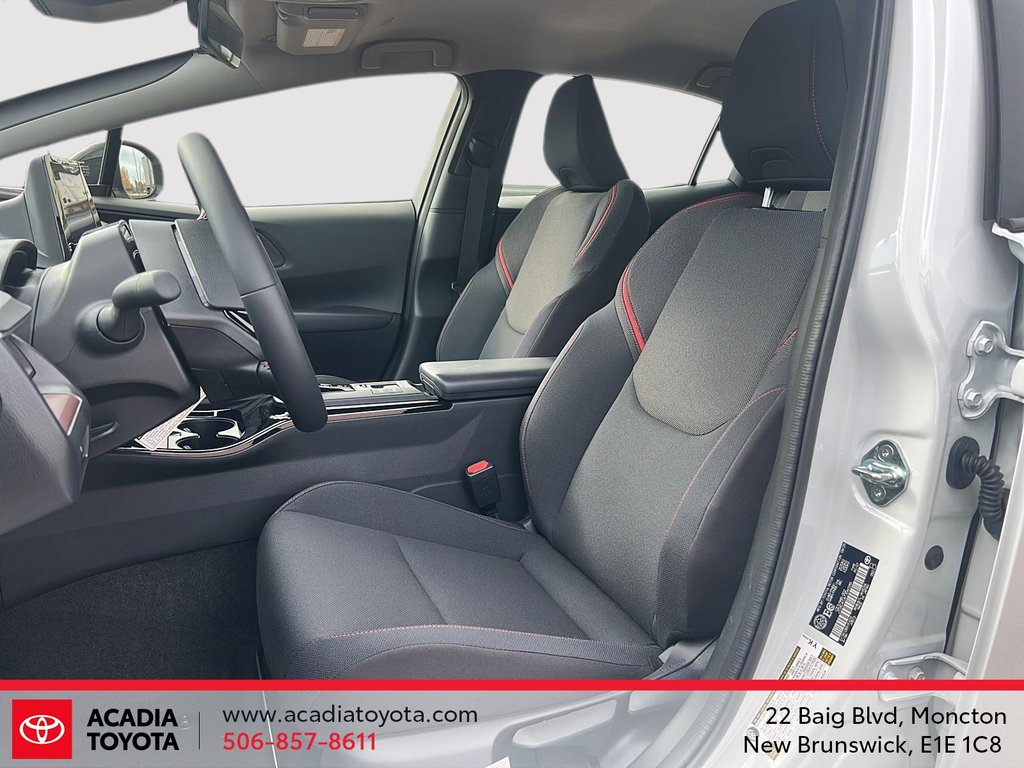 2026 Toyota Prius Plug-in Hybrid SE in Moncton, New Brunswick - 9 - w1024h768px