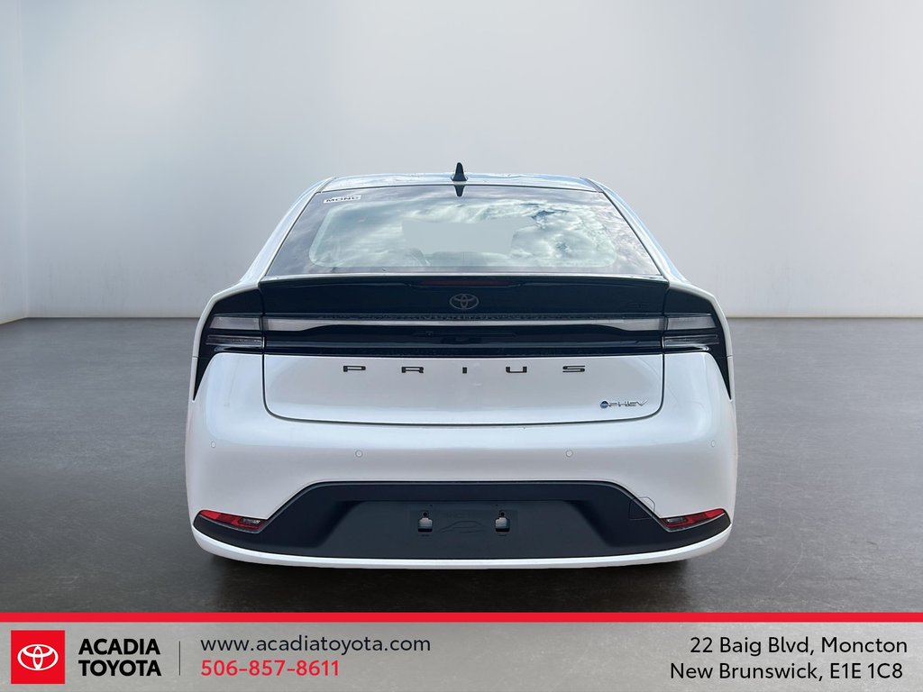 2026 Toyota Prius Plug-in Hybrid SE in Moncton, New Brunswick - 3 - w1024h768px