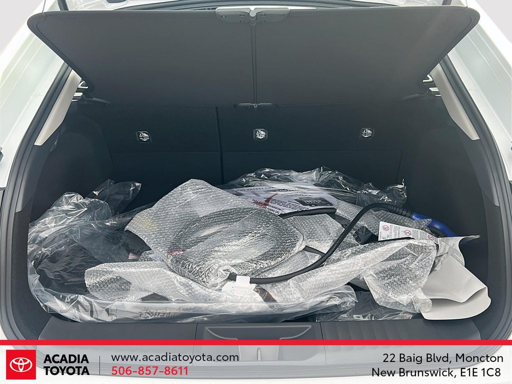 2026 Toyota Prius Plug-in Hybrid SE in Moncton, New Brunswick - 6 - w1024h768px