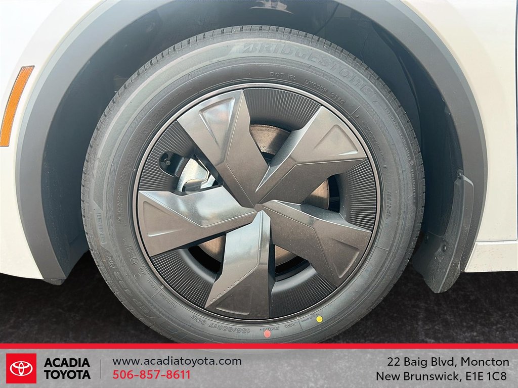 2026 Toyota Prius Plug-in Hybrid SE in Moncton, New Brunswick - 7 - w1024h768px