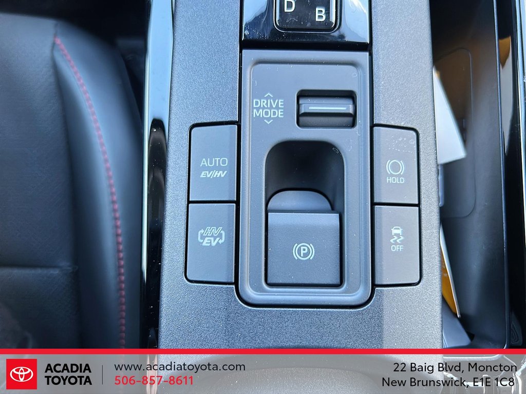 Toyota Prius Plug-in Hybrid XSE 2026 à Moncton, Nouveau-Brunswick - 16 - w1024h768px