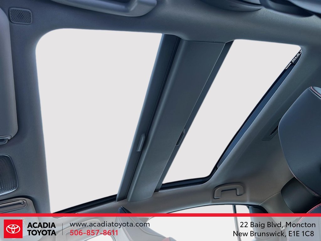 Toyota Prius Plug-in Hybrid XSE 2026 à Moncton, Nouveau-Brunswick - 17 - w1024h768px