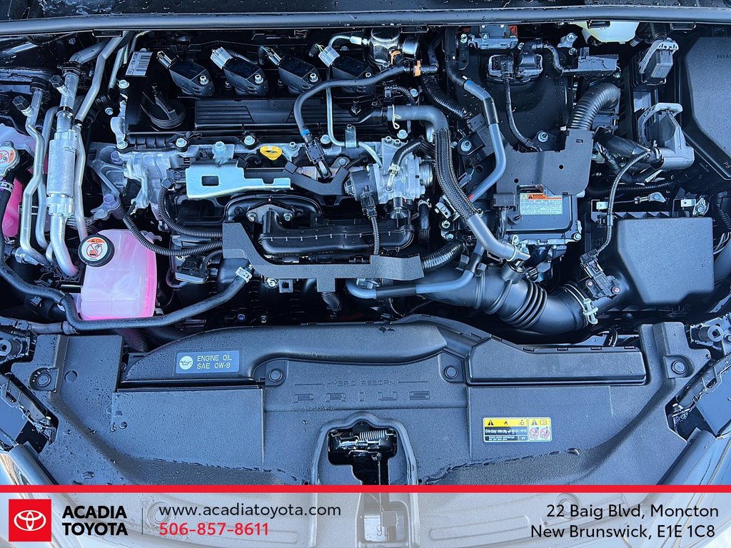 Toyota Prius Plug-in Hybrid NIGHTSHADE 2026 à Moncton, Nouveau-Brunswick - 8 - w1024h768px