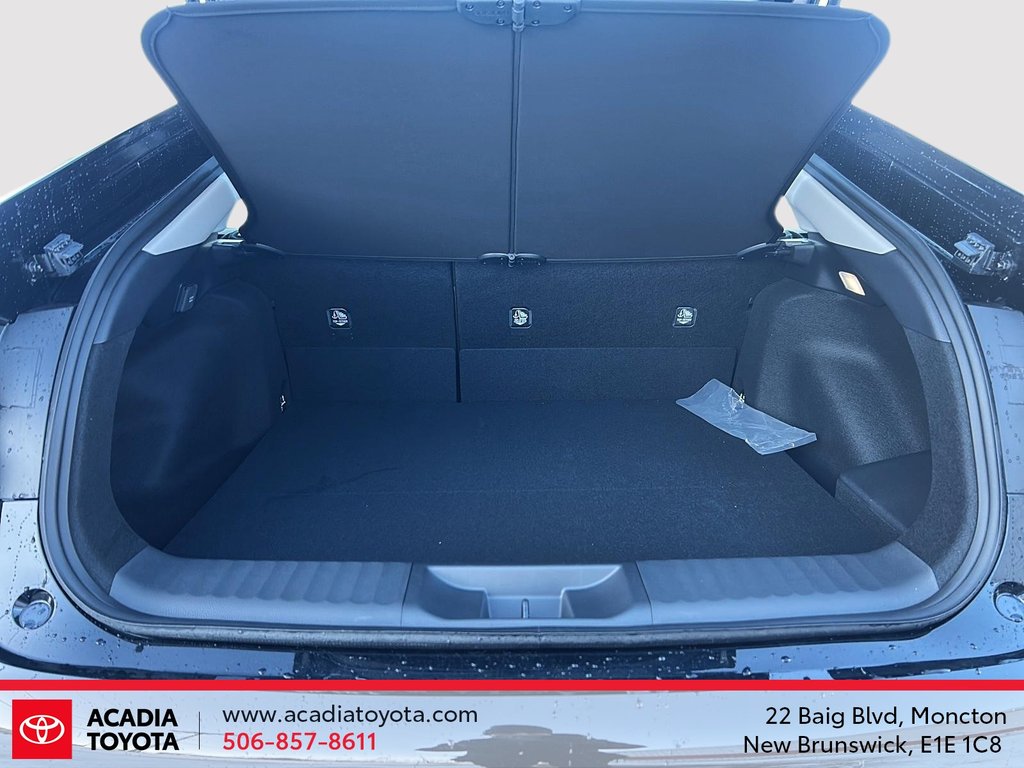 Toyota Prius Plug-in Hybrid NIGHTSHADE 2026 à Moncton, Nouveau-Brunswick - 6 - w1024h768px