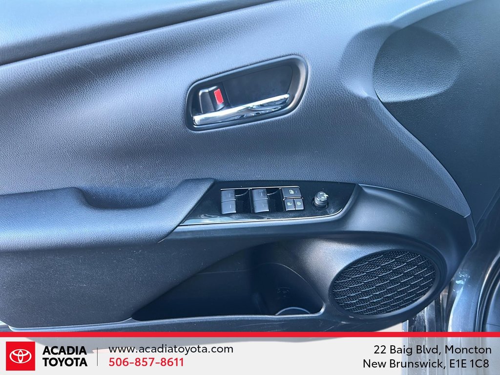 2019 Toyota Prius in Moncton, New Brunswick - 11 - w1024h768px