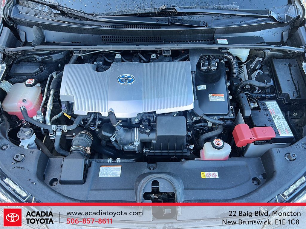 2019 Toyota Prius in Moncton, New Brunswick - 8 - w1024h768px