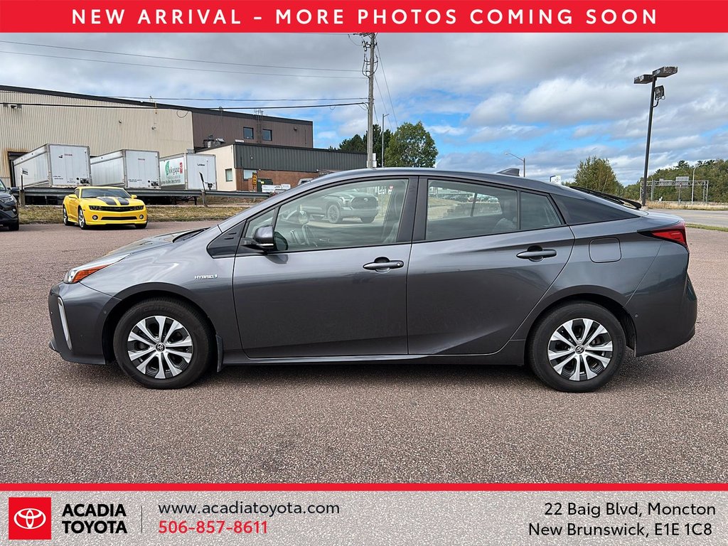 2019 Toyota Prius in Moncton, New Brunswick - 5 - w1024h768px