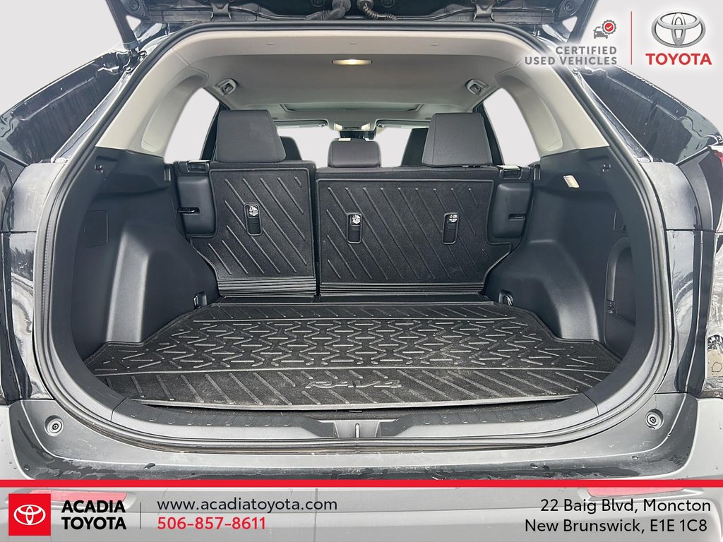 Toyota RAV4 Hybrid XLE 2023 à Moncton, Nouveau-Brunswick - 6 - w1024h768px