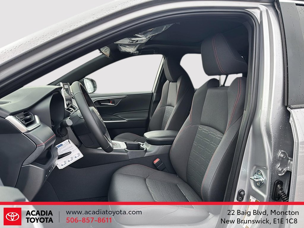 Toyota RAV4 Plug-in Hybrid SE 2025 à Moncton, Nouveau-Brunswick - 9 - w1024h768px