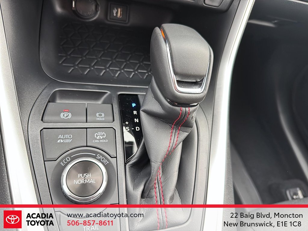 Toyota RAV4 Plug-in Hybrid SE 2025 à Moncton, Nouveau-Brunswick - 15 - w1024h768px