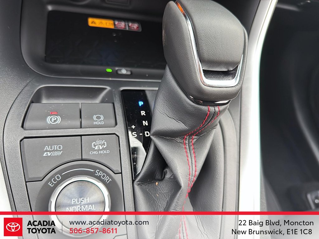 Toyota RAV4 Plug-in Hybrid XSE 2025 à Moncton, Nouveau-Brunswick - 15 - w1024h768px