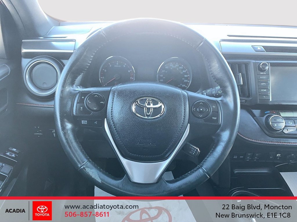 Toyota RAV4 SE 2016 à Moncton, Nouveau-Brunswick - 12 - w1024h768px