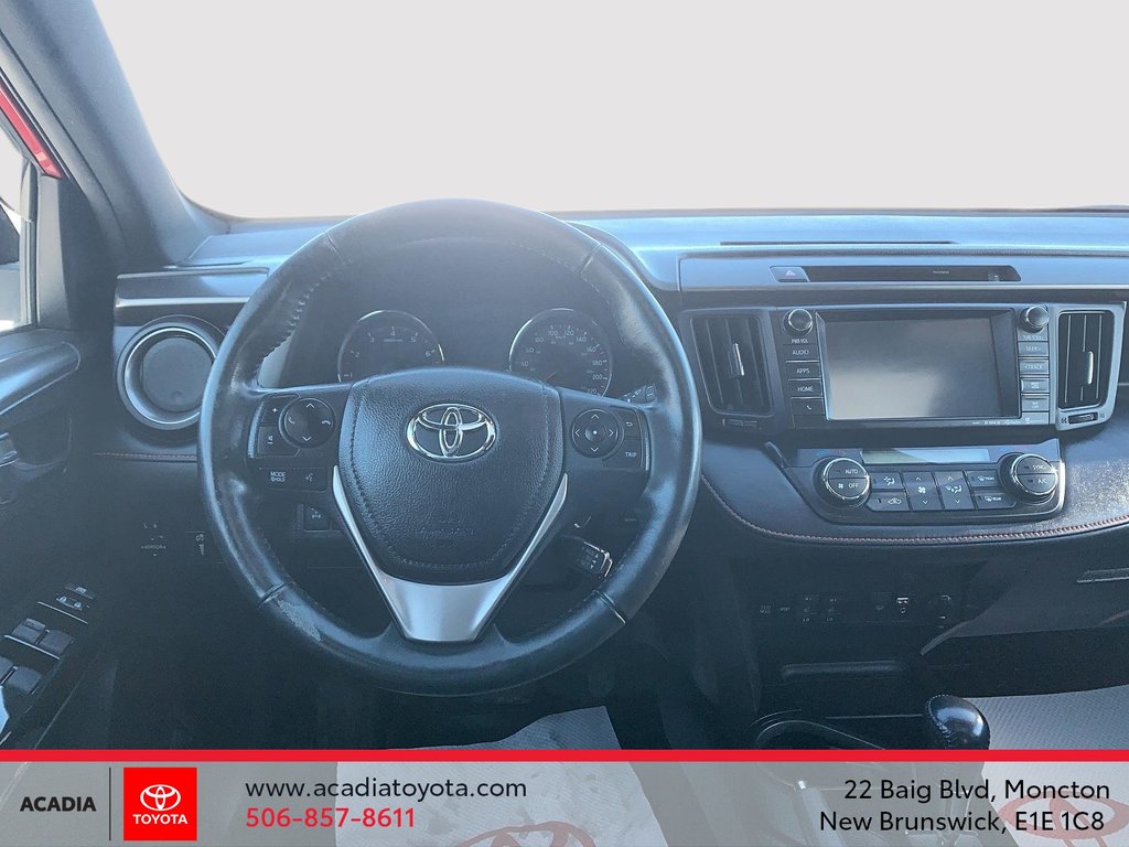 Toyota RAV4 SE 2016 à Moncton, Nouveau-Brunswick - 10 - w1024h768px