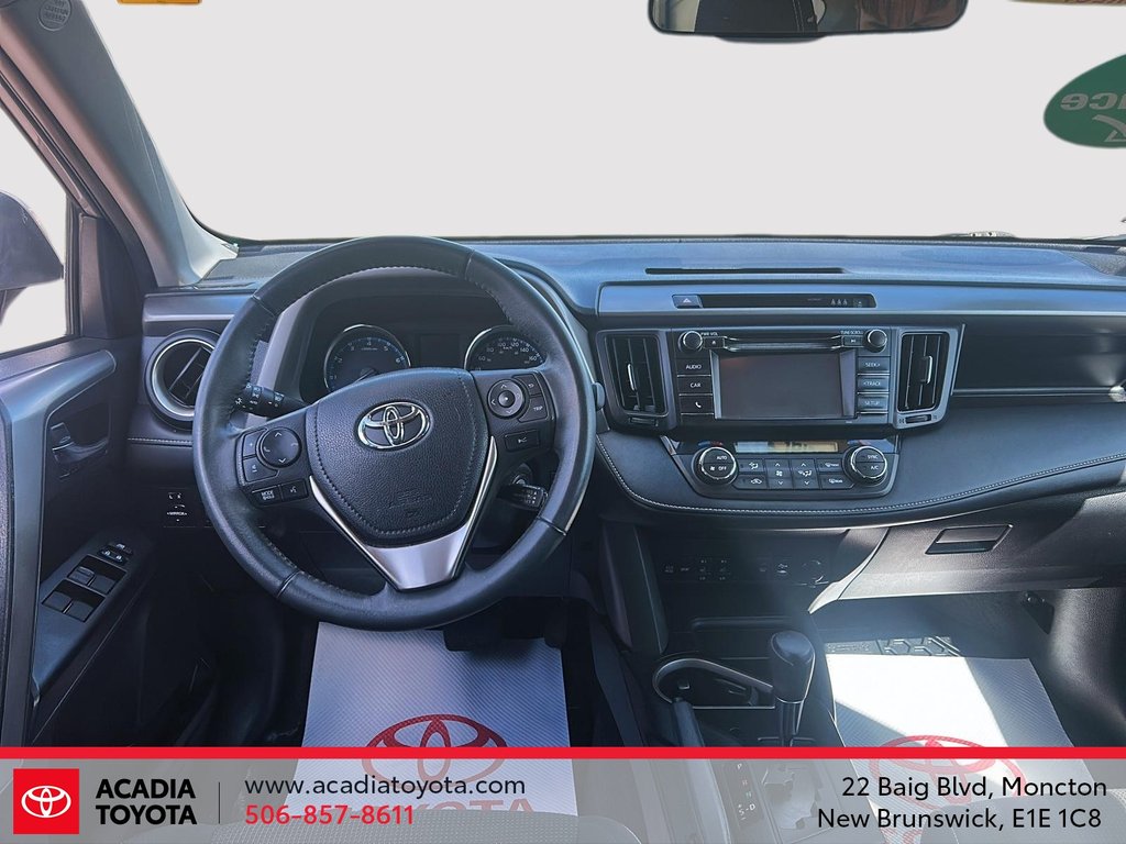Toyota RAV4 XLE 2017 à Moncton, Nouveau-Brunswick - 10 - w1024h768px
