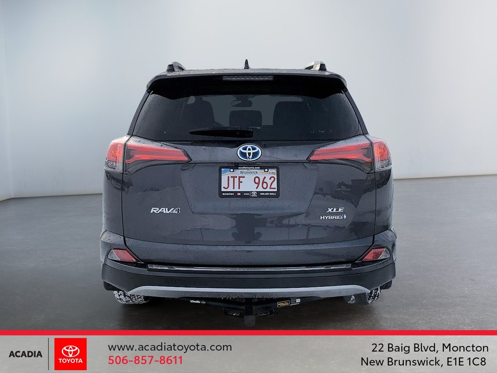 Toyota RAV4 Hybrid LE+ 2018 à Moncton, Nouveau-Brunswick - 3 - w1024h768px