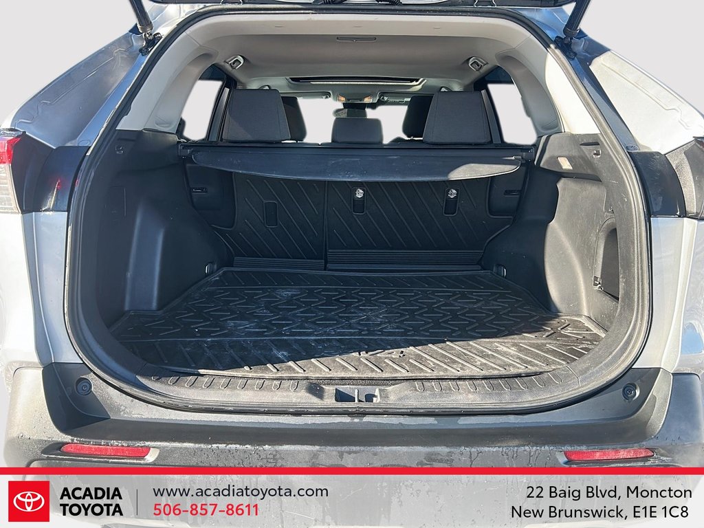 2019 Toyota RAV4 Hybrid XLE in Moncton, New Brunswick - 6 - w1024h768px
