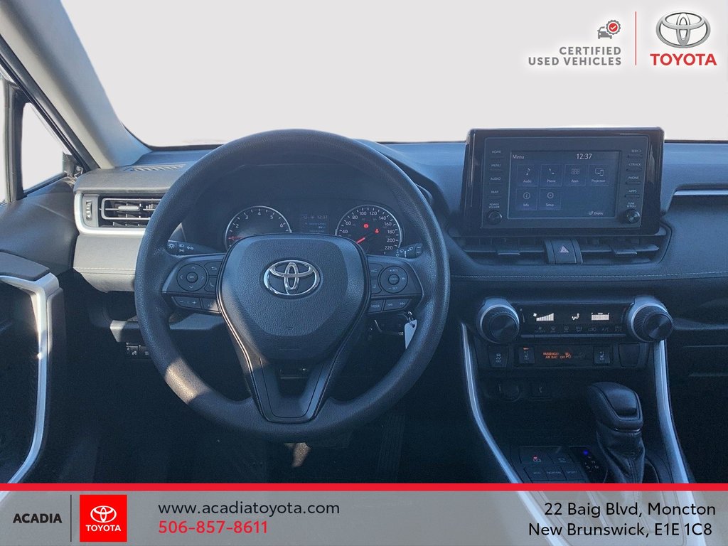 2020 Toyota RAV4 LE FWD in Moncton, New Brunswick - 15 - w1024h768px