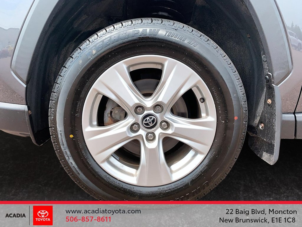 Toyota RAV4 Hybrid LE 2020 à Moncton, Nouveau-Brunswick - 7 - w1024h768px