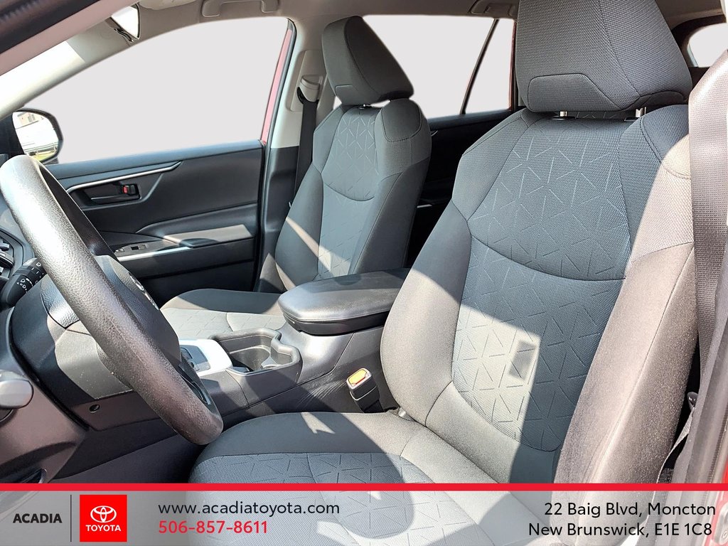 2020 Toyota RAV4 LE in Moncton, New Brunswick - 9 - w1024h768px