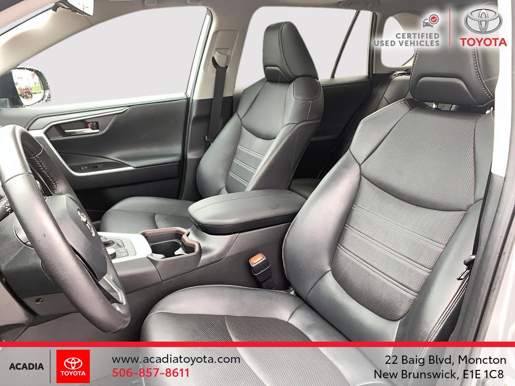 2020 Toyota RAV4 Limited in Moncton, New Brunswick - 9 - w1024h768px