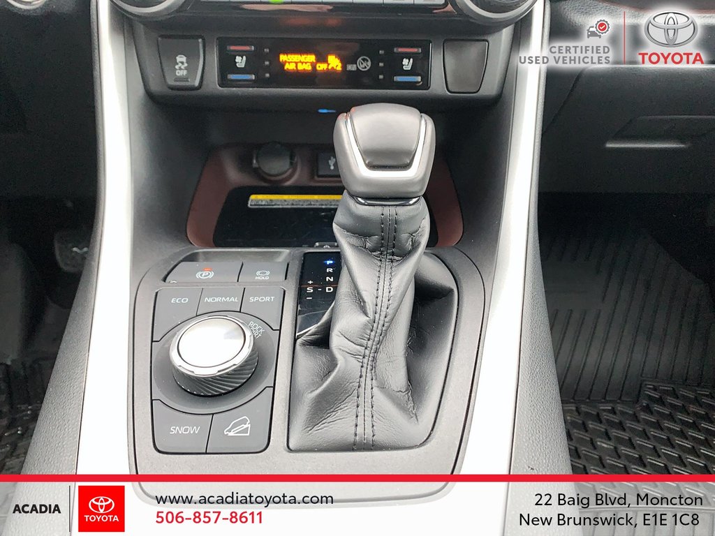 2020 Toyota RAV4 Limited in Moncton, New Brunswick - 15 - w1024h768px