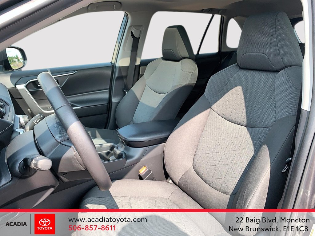 2021 Toyota RAV4 XLE in Moncton, New Brunswick - 9 - w1024h768px