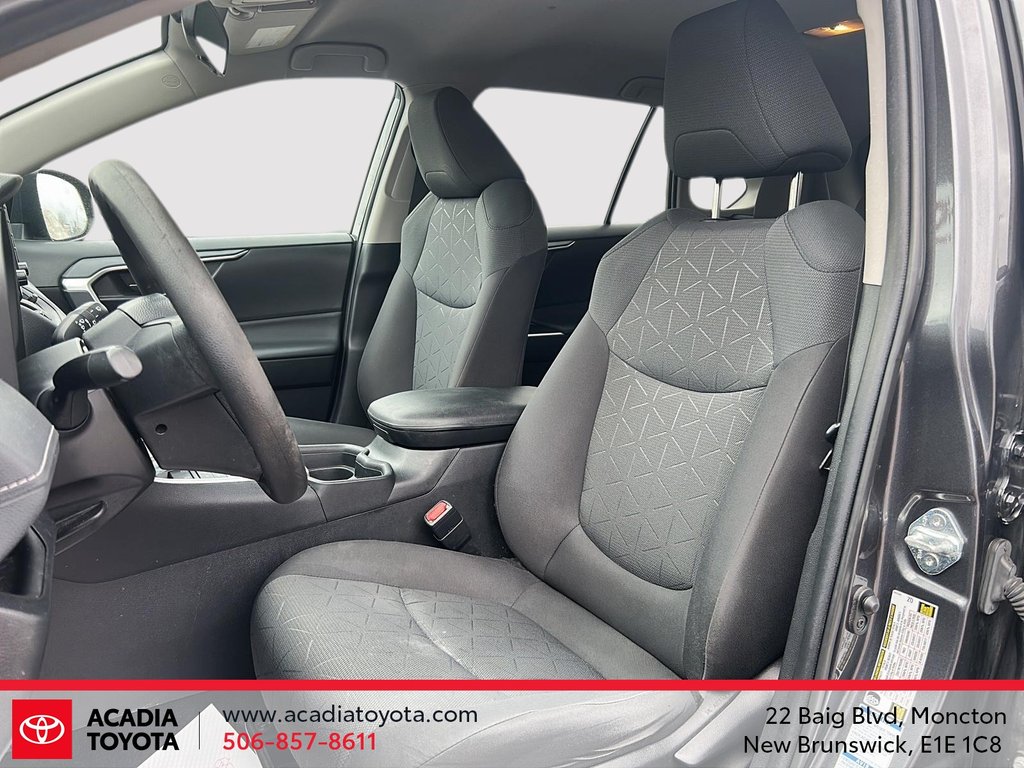 2021 Toyota RAV4 LE in Moncton, New Brunswick - 9 - w1024h768px
