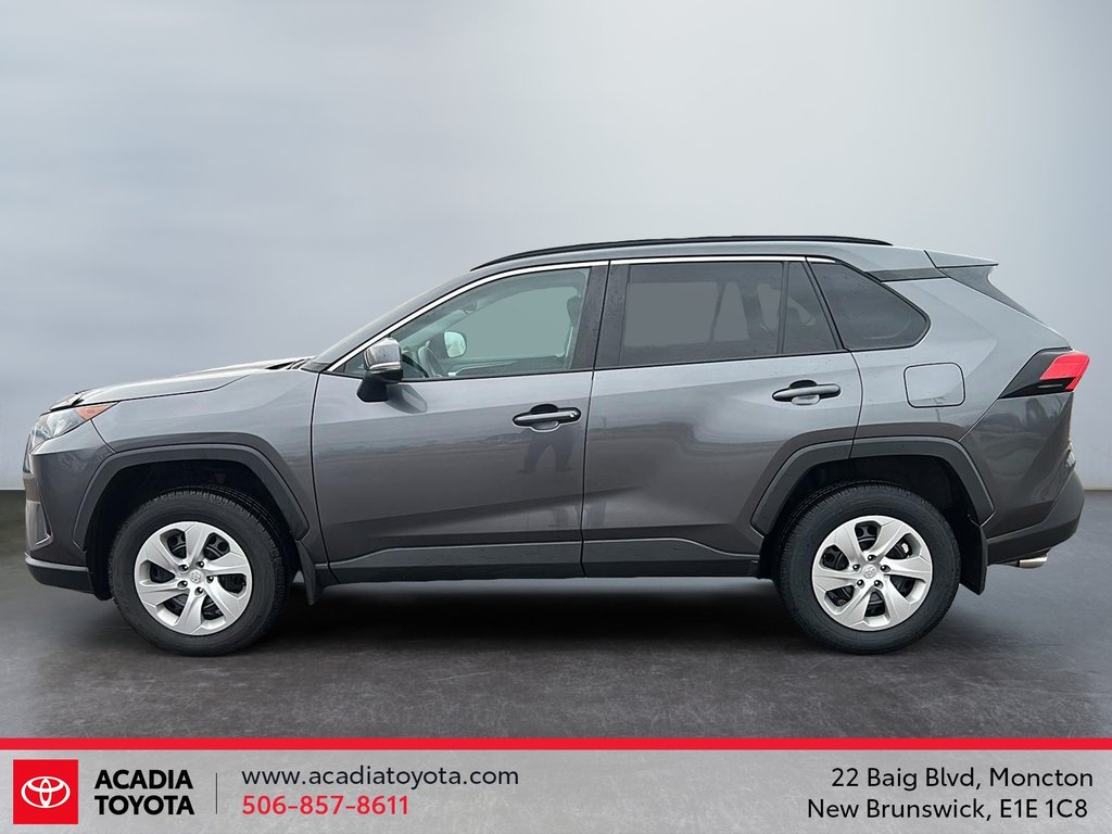 2021 Toyota RAV4 LE in Moncton, New Brunswick - 5 - w1024h768px