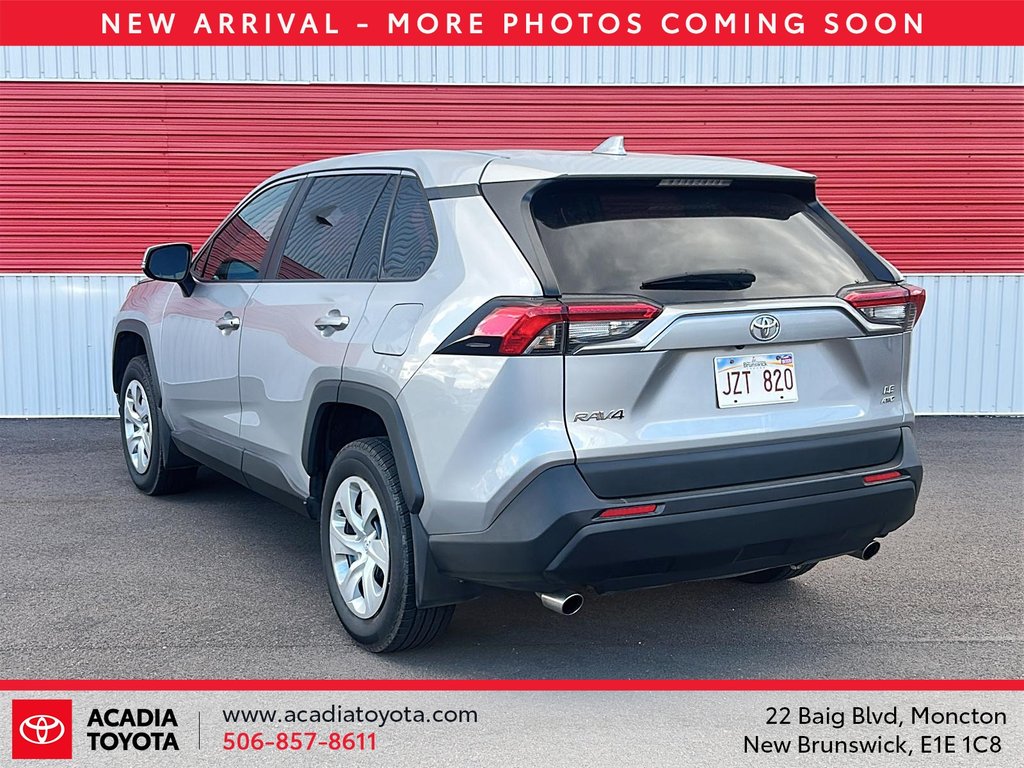 2022 Toyota RAV4 LE in Moncton, New Brunswick - 4 - w1024h768px