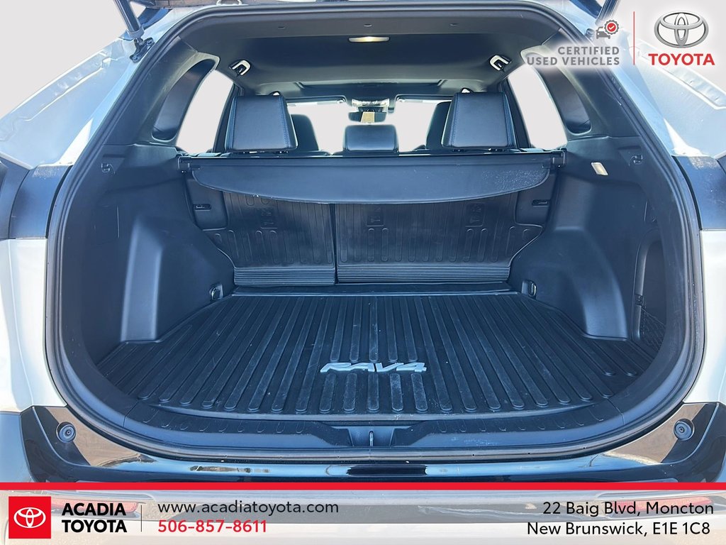 2022 Toyota RAV4 Hybrid XSE in Moncton, New Brunswick - 6 - w1024h768px