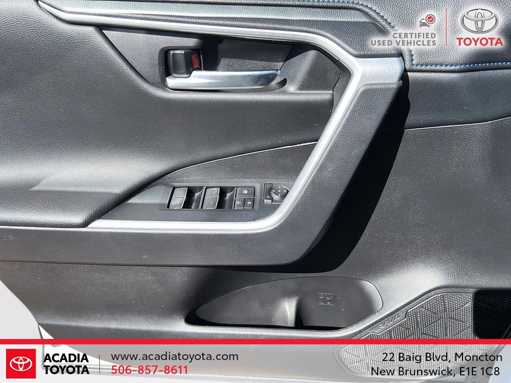 2022 Toyota RAV4 Hybrid XSE in Moncton, New Brunswick - 11 - w1024h768px