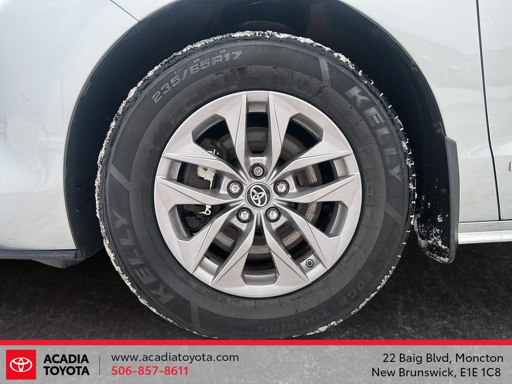 2021 Toyota Sienna in Moncton, New Brunswick - 7 - w1024h768px