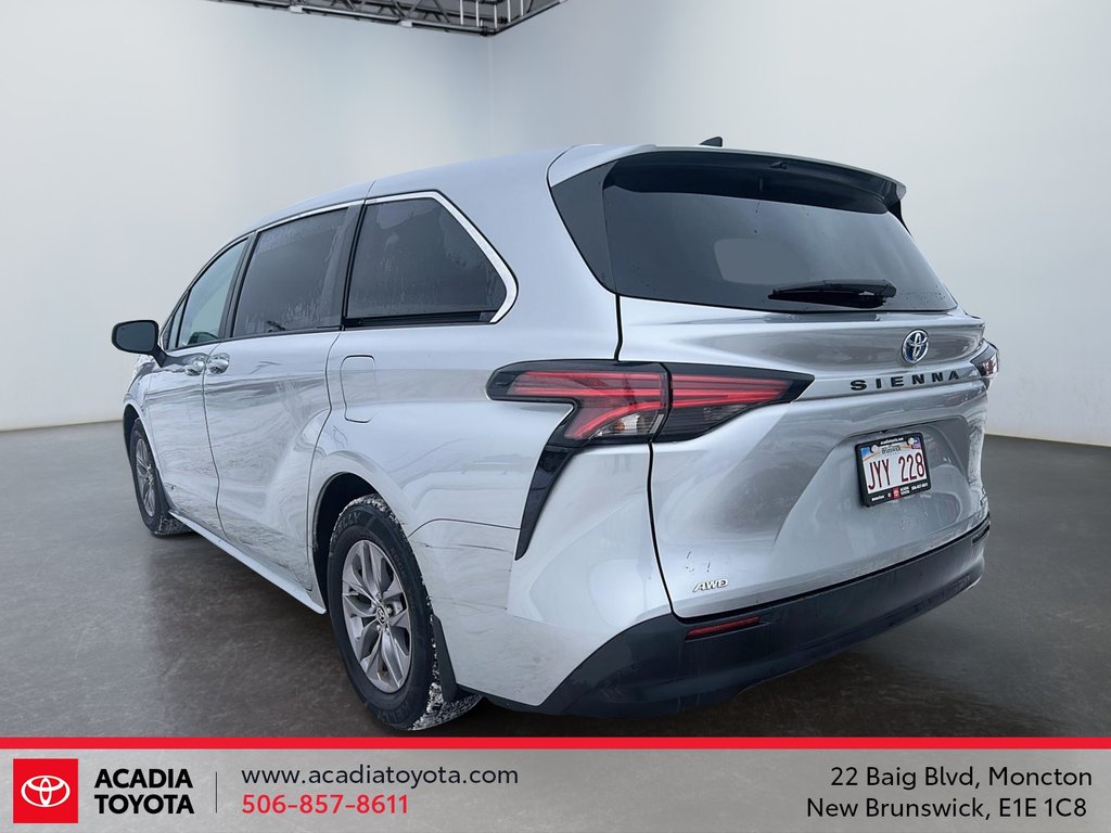 2021 Toyota Sienna in Moncton, New Brunswick - 4 - w1024h768px