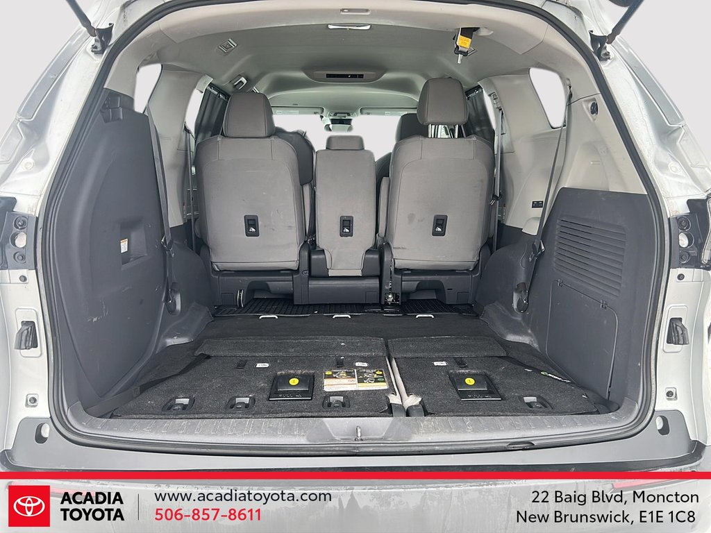 2021 Toyota Sienna in Moncton, New Brunswick - 6 - w1024h768px