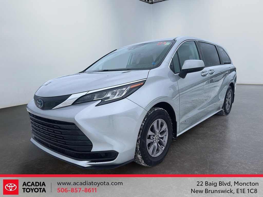 2021 Toyota Sienna in Moncton, New Brunswick - 1 - w1024h768px