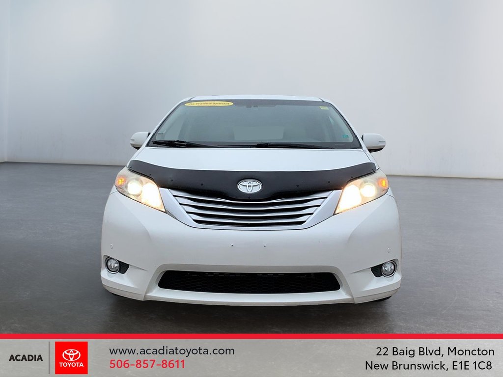 2013 Toyota Sienna XLE in Moncton, New Brunswick - 2 - w1024h768px