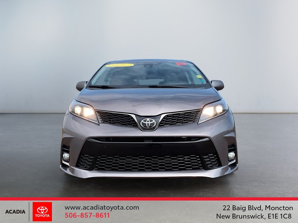 2020 Toyota Sienna SE in Moncton, New Brunswick - 2 - w1024h768px