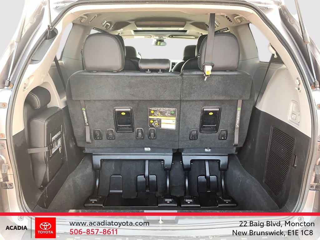 2020 Toyota Sienna SE in Moncton, New Brunswick - 6 - w1024h768px