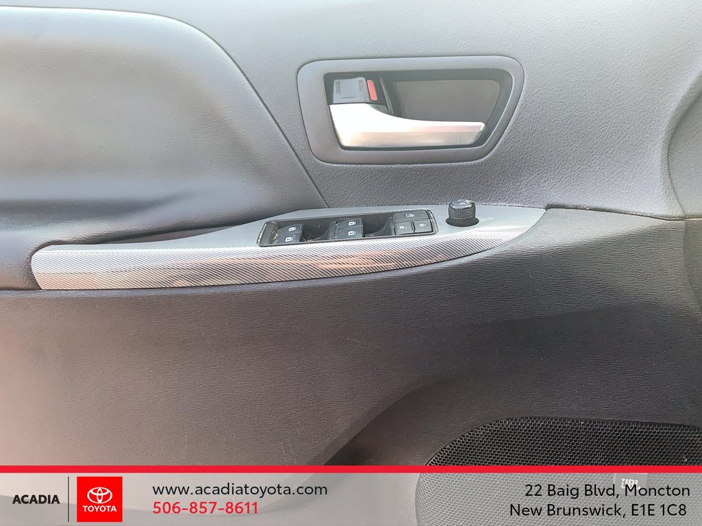 2020 Toyota Sienna SE in Moncton, New Brunswick - 12 - w1024h768px