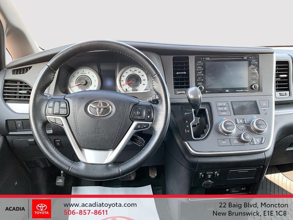 2020 Toyota Sienna SE in Moncton, New Brunswick - 11 - w1024h768px
