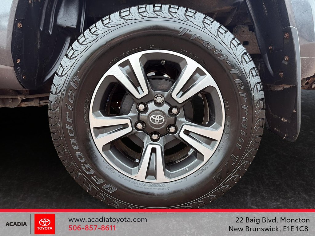 2017 Toyota Tacoma SR5 in Moncton, New Brunswick - 7 - w1024h768px