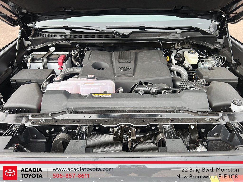 2026 Toyota Tundra 4X4 SR5 in Moncton, New Brunswick - 8 - w1024h768px