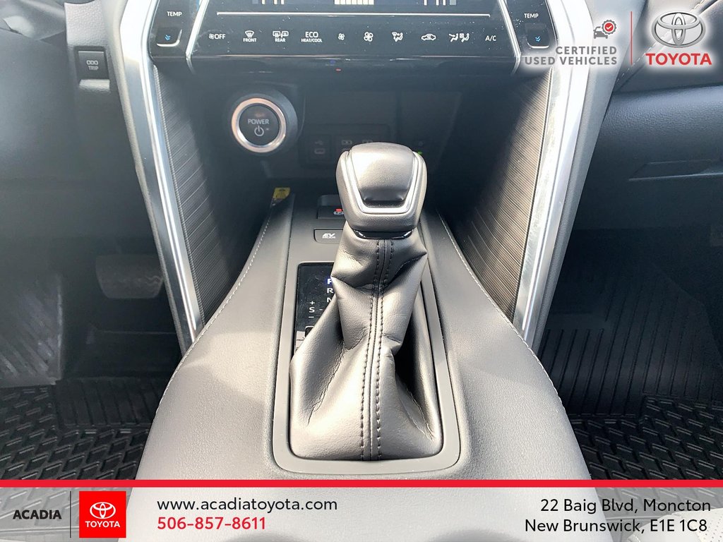 2023 Toyota Venza XLE in Moncton, New Brunswick - 15 - w1024h768px