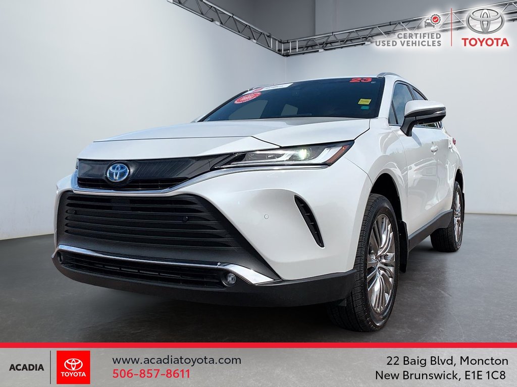 2023 Toyota Venza XLE in Moncton, New Brunswick - 1 - w1024h768px