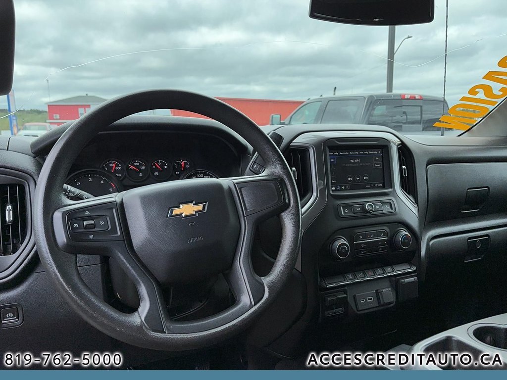 2022  Silverado 2500HD Custom in Rouyn-Noranda, Quebec - 8 - w1024h768px