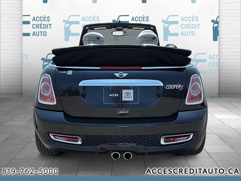 2011 MINI Cooper Convertible S in Rouyn-Noranda, Quebec - 3 - w1024h768px